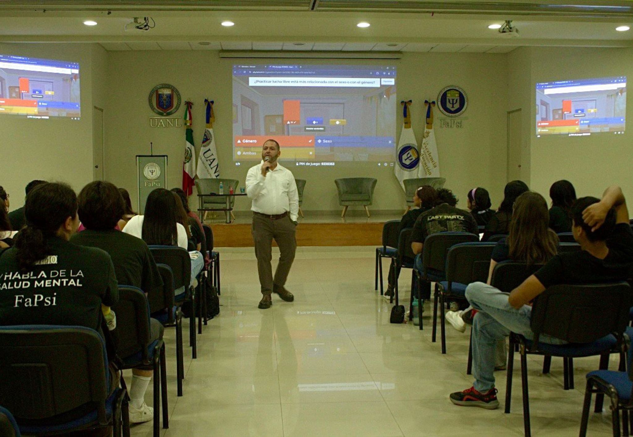 Se realizó en la FaPsi el Taller “Nada que curar”