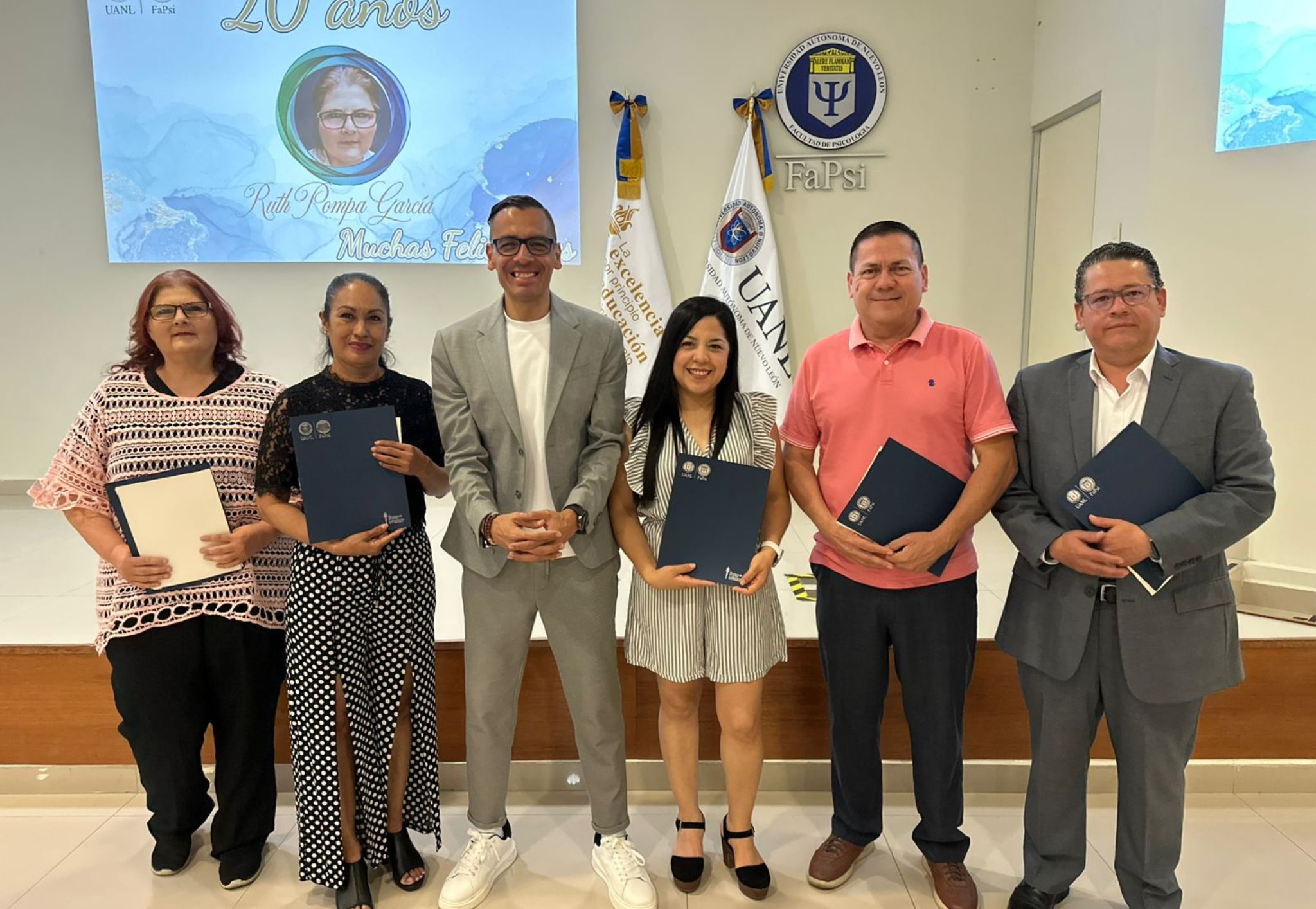 Ceremonia de reconocimiento a la trayectoria laboral de 15, 20 y 25 años de servicio a la FaPsi